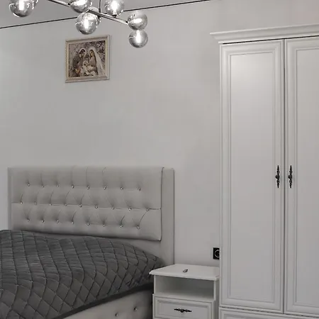 アパート 4-місний номер-студія